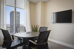 121 NE 5th St, Miami, FL 33132 - Photo 39