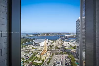 121 NE 5th St #711, Miami, FL 33132 - Photo 37