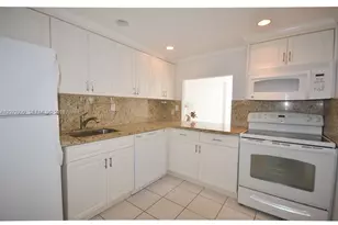 1000 Parkview Dr, Hallandale Beach, FL 33009 - Photo 3