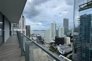 68 SE 6th St, Miami, FL 33131 - Photo 7