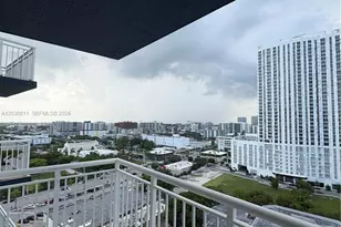 275 NE 18th, Miami, FL 33132 - Photo 17