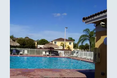 2755 SE 16th Ave #202, Homestead, FL 33035 - Photo 11