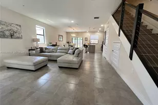 10455 NW 82nd St, Doral, FL 33178 - Photo 1