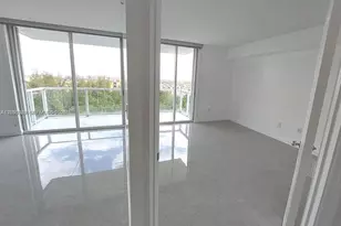 5077 NW 7th St, Miami, FL 33126 - Photo 21