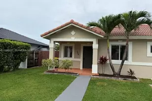 706 SE 14th Ave, Homestead, FL 33033 - Photo 1