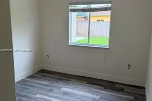 706 SE 14th Ave, Homestead, FL 33033 - Photo 5