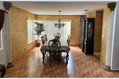 965 SW 102nd Ter, Pembroke Pines, FL 33025 - Photo 7