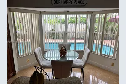 965 SW 102nd Ter, Pembroke Pines, FL 33025 - Photo 23