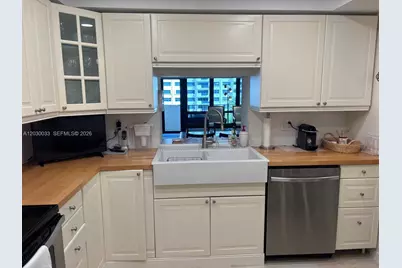 4900 N Ocean Blvd #702, Lauderdale by the Sea, FL 33308 - Photo 9