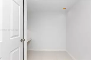 210 Sea View Dr, Key Biscayne, FL 33149 - Photo 15
