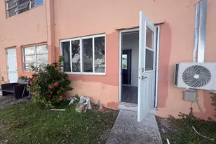 18900 NE 3rd Ct, Miami, FL 33179 - Photo 21