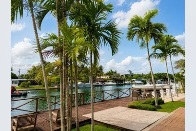 2137 Calais Dr #5, Miami Beach, FL 33141 - Photo 9