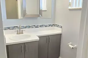 1201 NE 191st St, Miami, FL 33179 - Photo 9