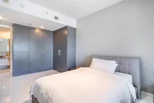 1100 Biscayne Blvd, Miami, FL 33132 - Photo 27