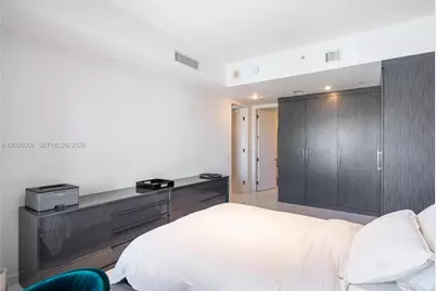 1100 Biscayne Blvd #5203, Miami, FL 33132 - Photo 29