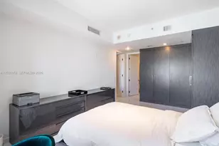 1100 Biscayne Blvd, Miami, FL 33132 - Photo 29