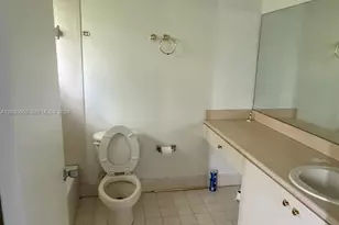 136 Hidden Ct Rd, Hollywood, FL 33023 - Photo 5