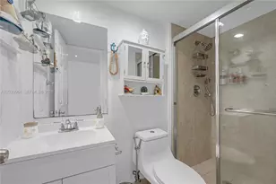400 N Surf Rd, Hollywood, FL 33019 - Photo 25