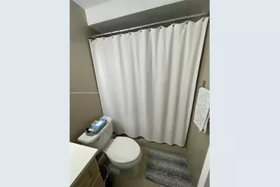8100 Geneva Ct #446, Doral, FL 33166 - Photo 3