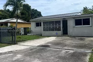 250 NE 160th St, Miami, FL 33162 - Photo 3