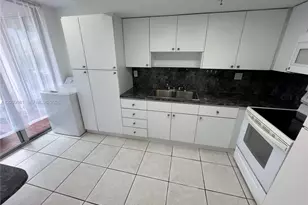 17890 W Dixie Hwy 502 Hwy, North Miami Beach, FL 33160 - Photo 11