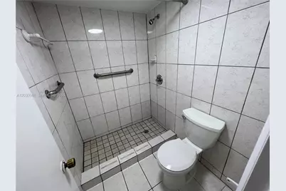 17890 W Dixie Hwy 502 Hwy #502, North Miami Beach, FL 33160 - Photo 7