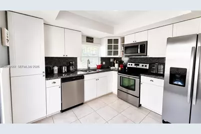 14510 SW 142nd Ct Cir S, Miami, FL 33186 - Photo 3