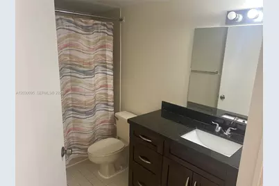 8290 Lake Dr #433, Doral, FL 33166 - Photo 5
