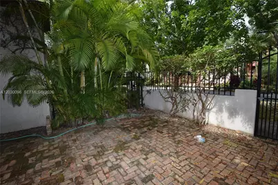 3051 Center St #9, Miami, FL 33133 - Photo 13