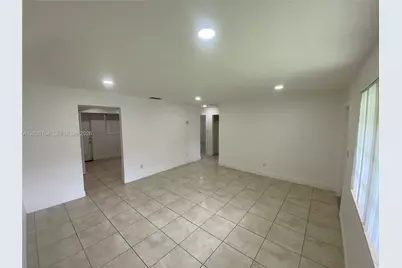 25421 SW 107th Ct #25421, Homestead, FL 33032 - Photo 5
