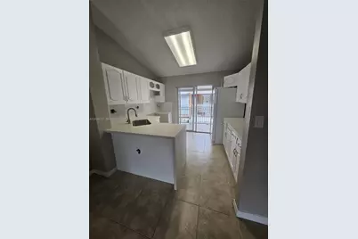 2527 W 76th St #208, Hialeah, FL 33016 - Photo 3