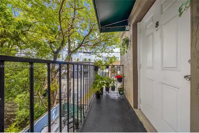 1035 NW 4th St, Miami, FL 33128 - Photo 29