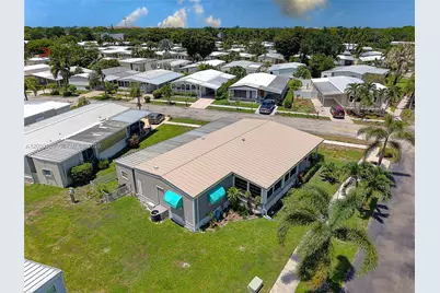 202 NW 52nd Ct, Deerfield Beach, FL 33064 - Photo 37