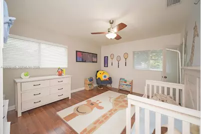 423 Alhambra Cir, Coral Gables, FL 33134 - Photo 21