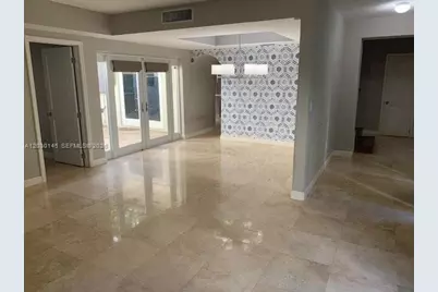 423 Alhambra Cir, Coral Gables, FL 33134 - Photo 3