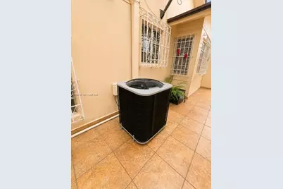 9013 SW 8th Ter, Miami, FL 33174 - Photo 25