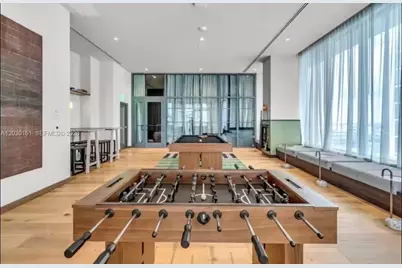 11 NE 6th St #1212, Miami, FL 33132 - Photo 3