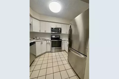 5825 W 25th Ct #311, Hialeah, FL 33016 - Photo 15