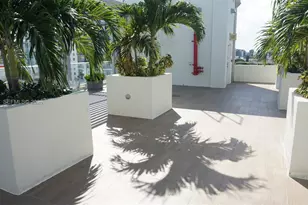 321 NE 26th St, Miami, FL 33137 - Photo 35