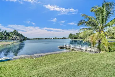 1825 NE 187th St, Miami, FL 33179 - Photo 19