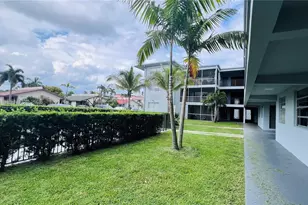 1100 NE 1st Ct, Hallandale Beach, FL 33009 - Photo 17