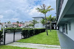1100 NE 1st Ct, Hallandale Beach, FL 33009 - Photo 13