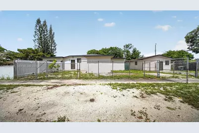 900 Superior St, Opa-Locka, FL 33054 - Photo 43