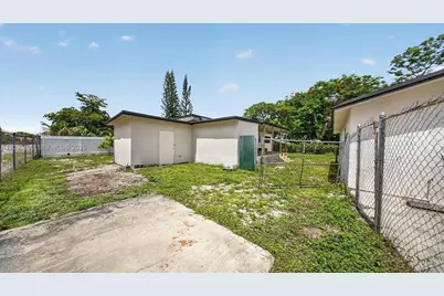 900 Superior St, Opa-Locka, FL 33054 - Photo 39