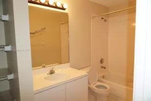 2010 NW 182nd Terrace, Pembroke Pines, FL 33029 - Photo 25
