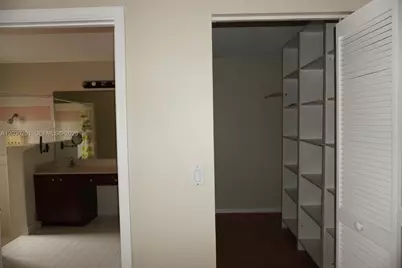 2010 NW 182nd Ter, Pembroke Pines, FL 33029 - Photo 21