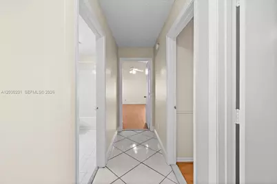 2010 NW 182nd Ter, Pembroke Pines, FL 33029 - Photo 35