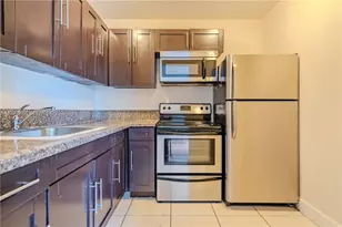482 NW 165th St Rd, Miami, FL 33169 - Photo 5