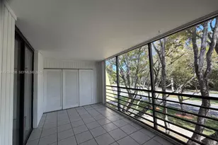 20200 W Country Club Dr, Aventura, FL 33180 - Photo 11