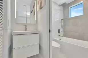 734 Michigan Ave, Miami Beach, FL 33139 - Photo 45